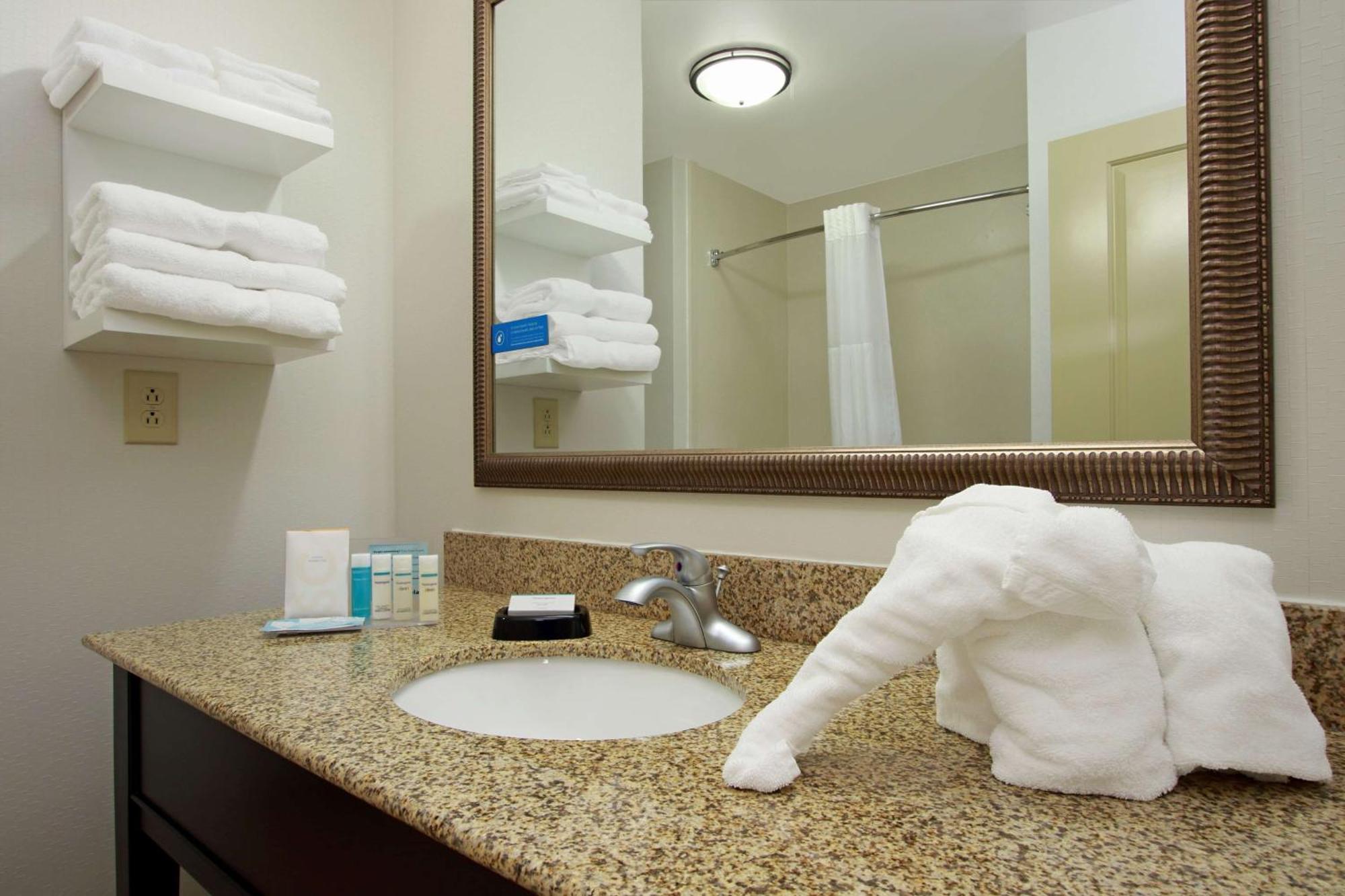 Hampton Inn Winfield Tucker Exteriör bild